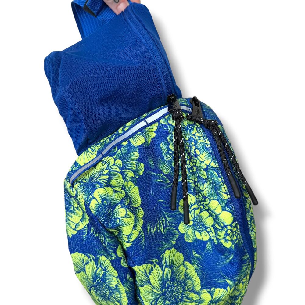 NEW Free People Movement FP Blue Woodblock Floral Happy Packer Cargo Sling Bag - Picture 9 of 13